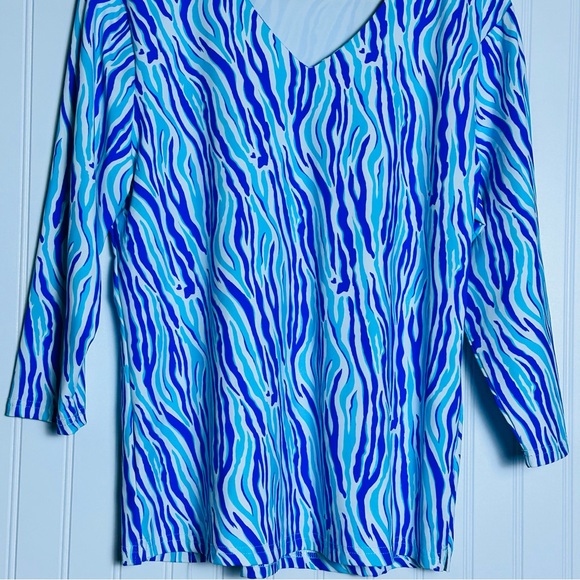 NOT FOR SALE Anthony’s Resort Wear Top  Blue Chevron V Neck 3/4 Sleeve Pullover - Picture 3 of 6